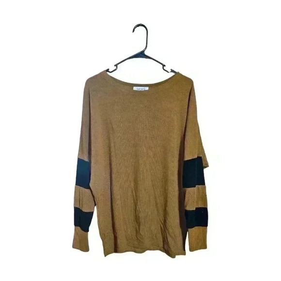 Morrii long sleeve fall tee! - Picture 1 of 6